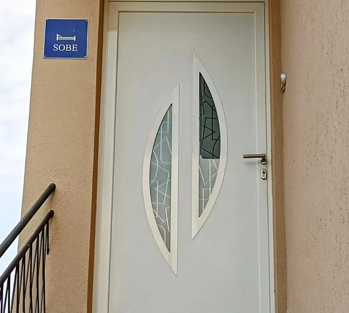 Rooms Izidoro Gasparini Ουμάγκ 0*,